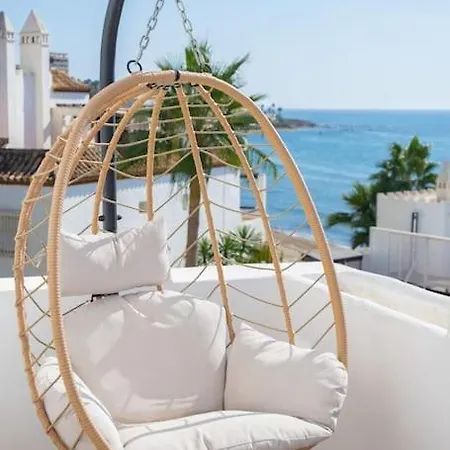 Cosy With Direct Access To The Sea Mijas