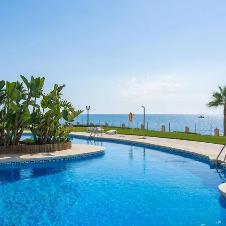 Cosy With Direct Access To The Sea Mijas