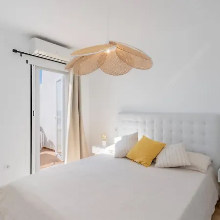 Acogedor Con Acceso Directo Al Mar Apartmán *