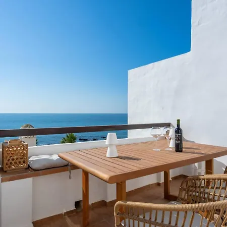 Apartmán Acogedor Con Acceso Directo Al Mar *