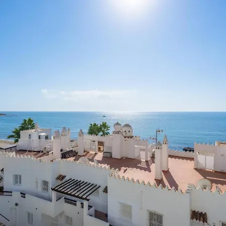 Acogedor Con Acceso Directo Al Mar Apartmán MIJAS COSTA