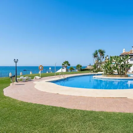 Acogedor Con Acceso Directo Al Mar